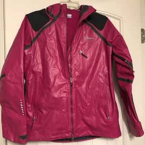 Women’s Columbia outdry size medium